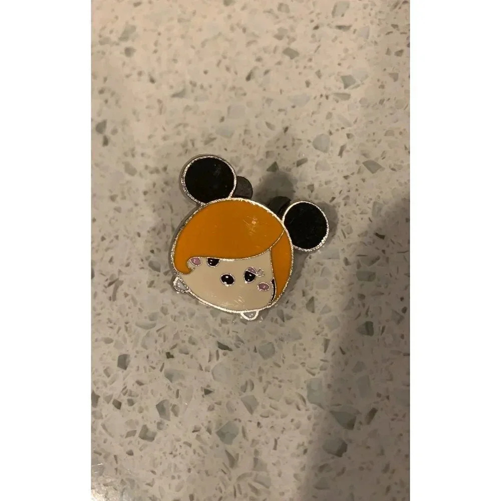 Minnie Mouse Disney Hollywood Tower Hotel '' Tsum Tsum pin